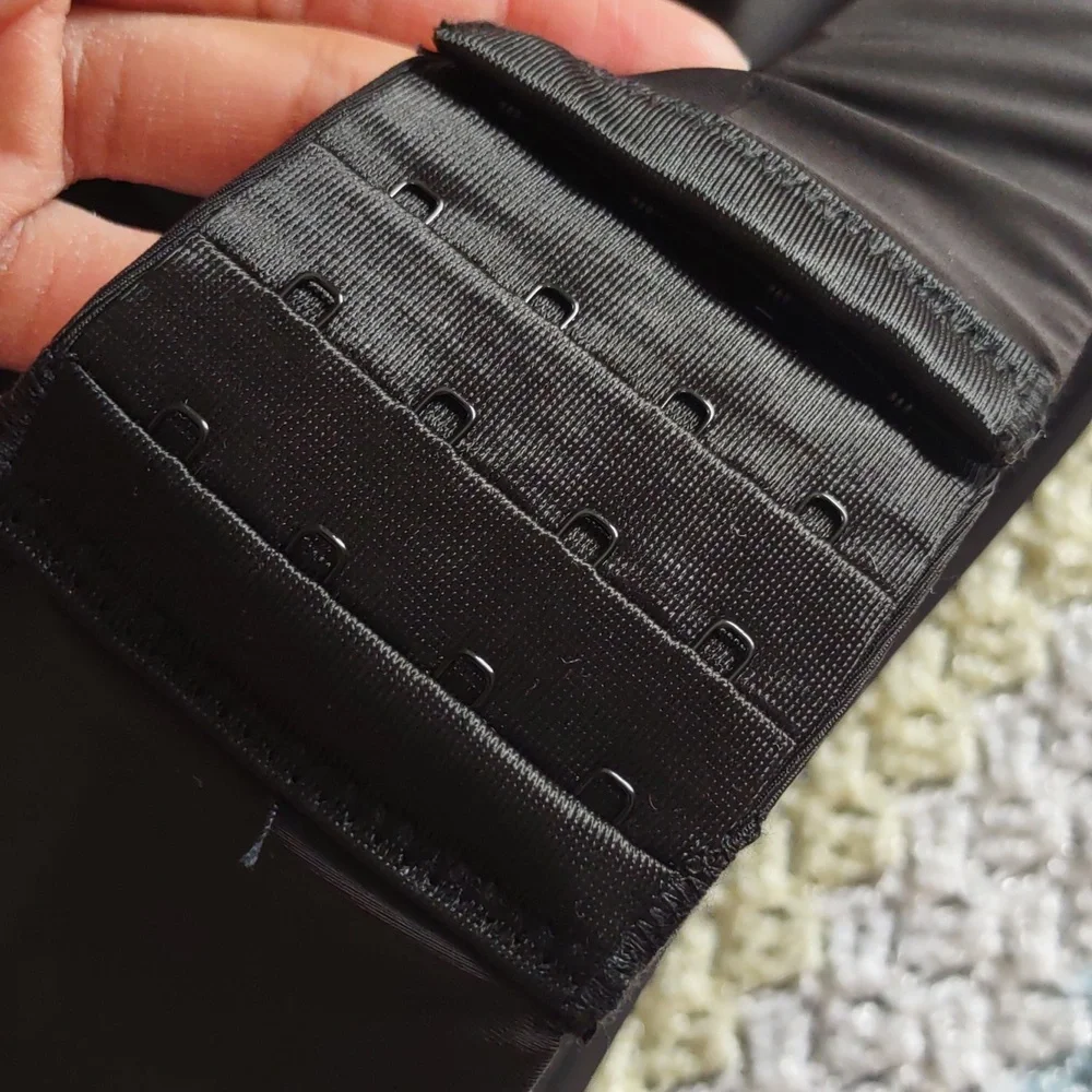 Avia XXXL (D-DD) Non Wire High Support Black Bra *Flawed* - Picture 7 of 14